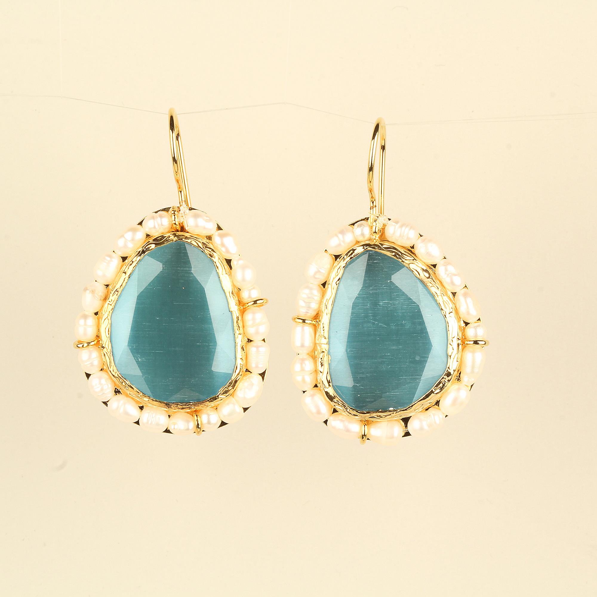 Pearl Frame Blue Cat Eye Hook Earrings
