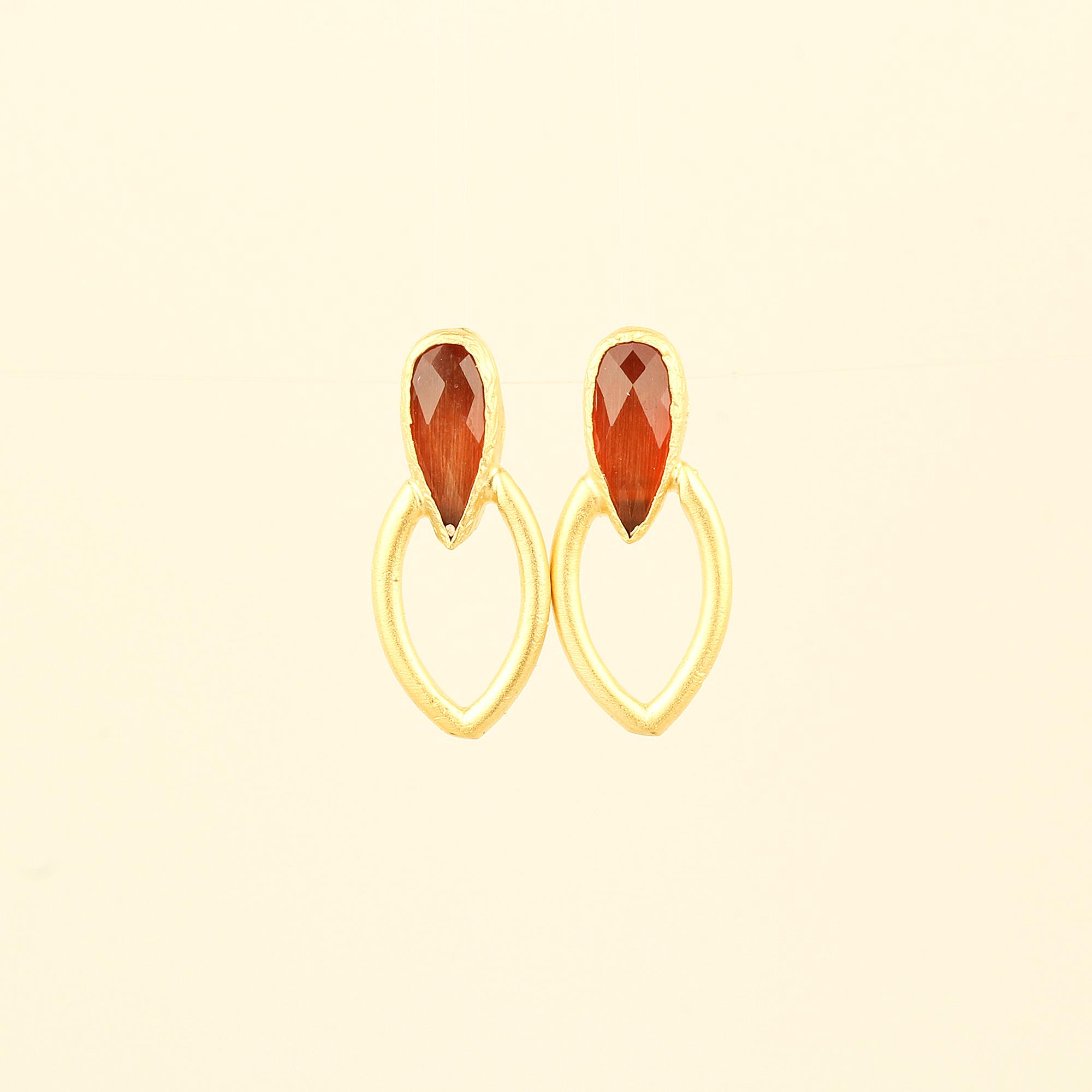 Red Cat Stone Drop Earrings