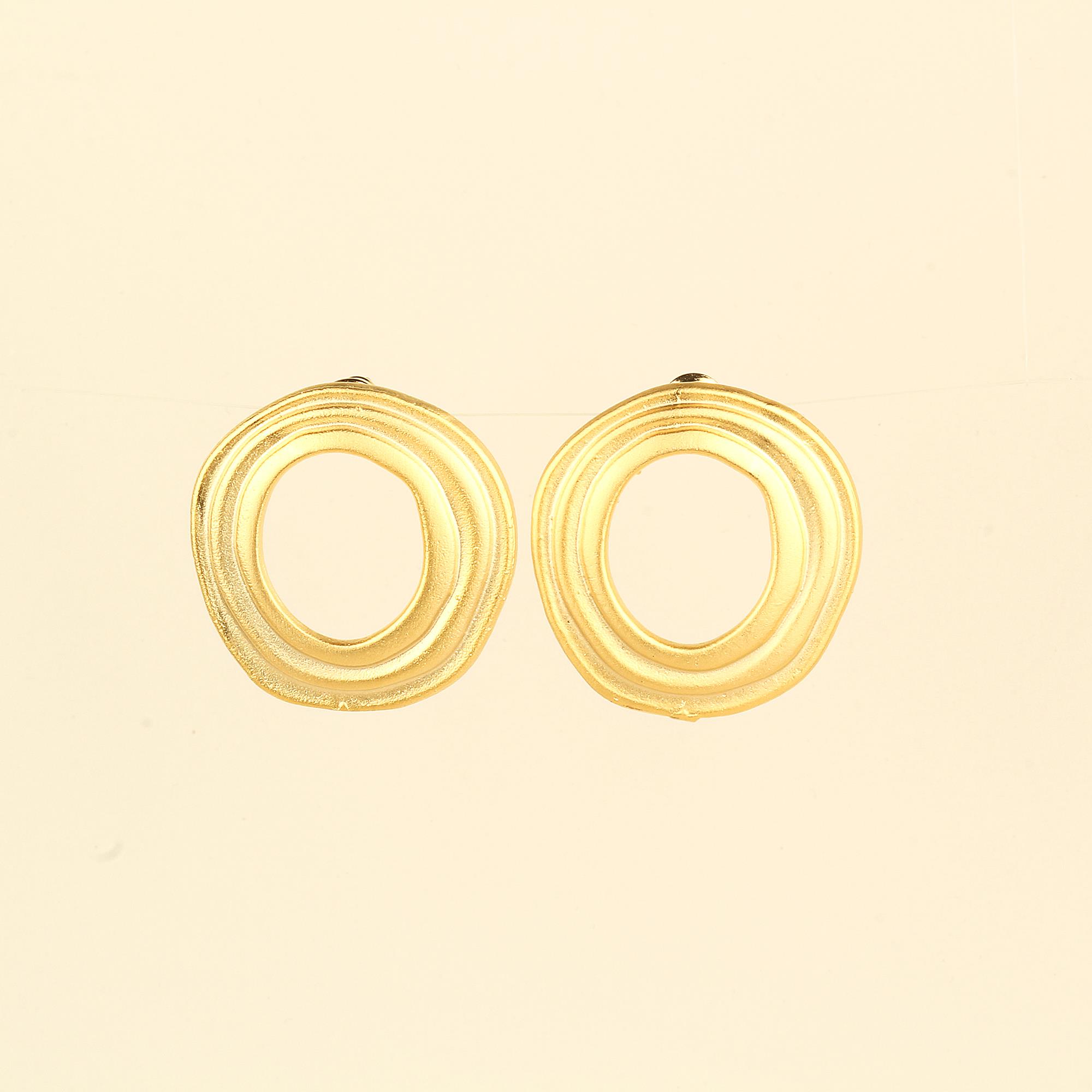 Round Stud Earrings