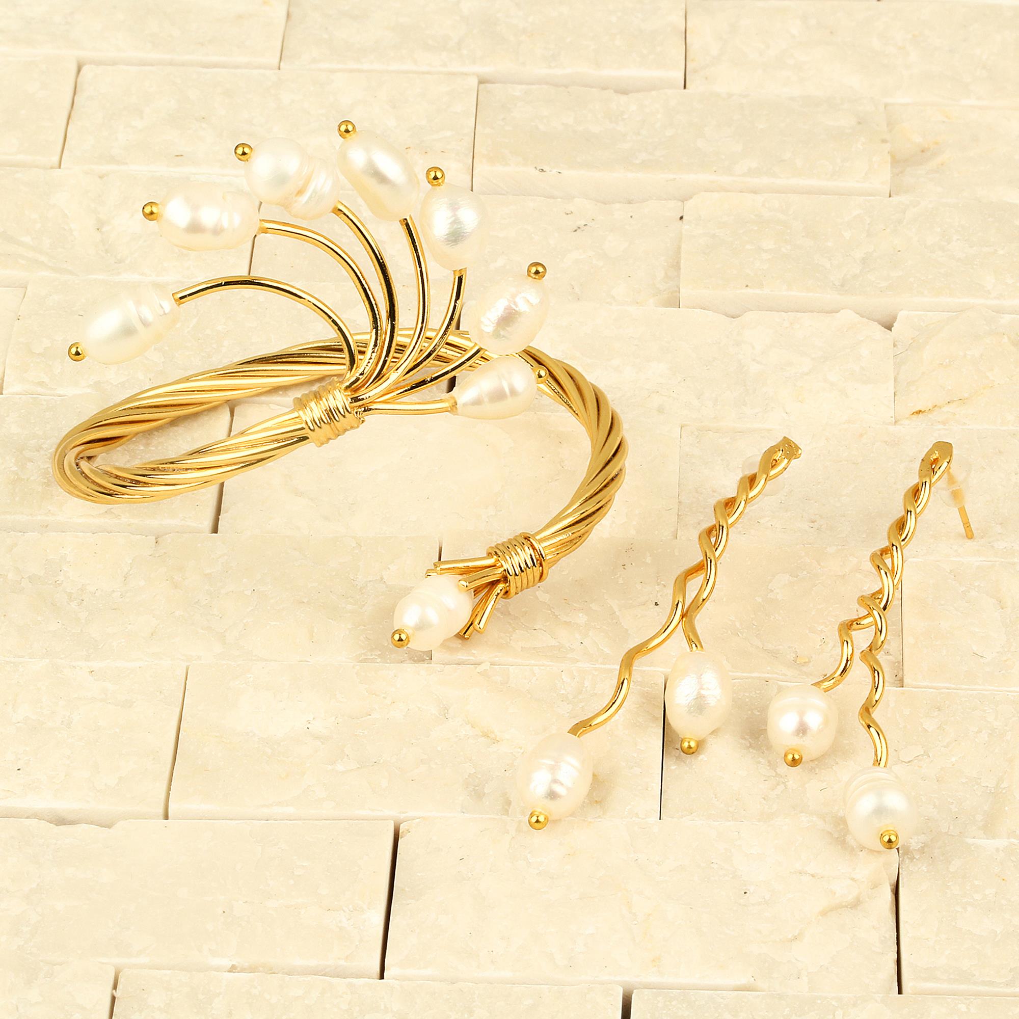 Twisted Cuff With Pearl and Earrings
