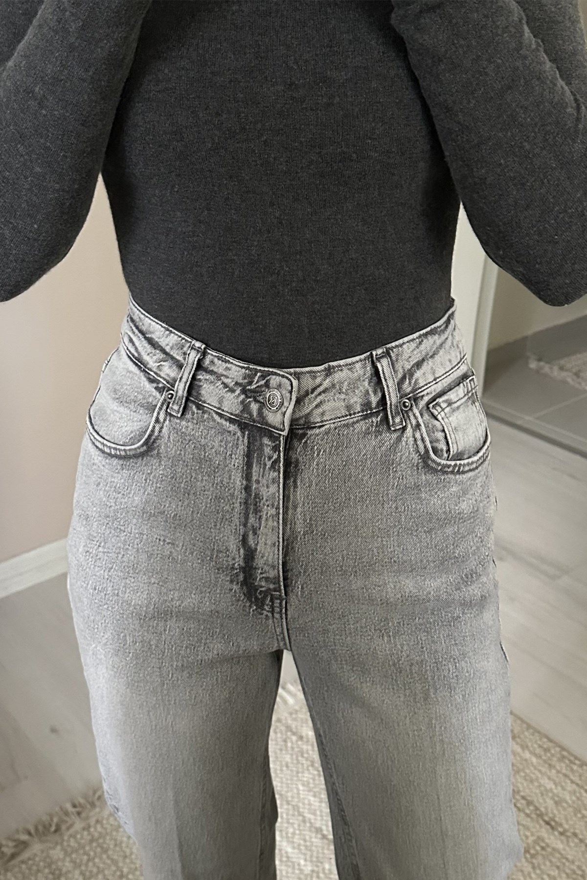 Kadın Yüksek Bel Kalçayı Toparlayan Straight Leg Jean - Gri