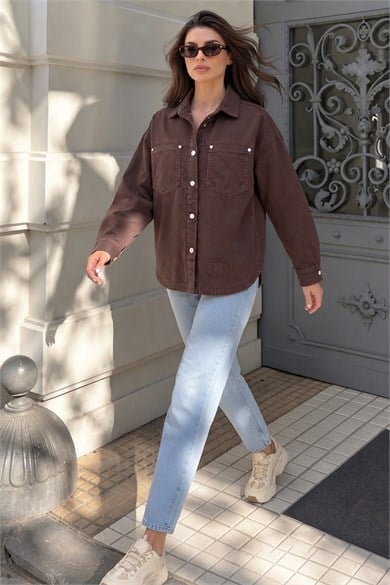 Kadın Oversize Kot Ceket Gömlek – Metal Çıtçıtlı Ve Çift Cepli Denim Ceket - Kahverengi