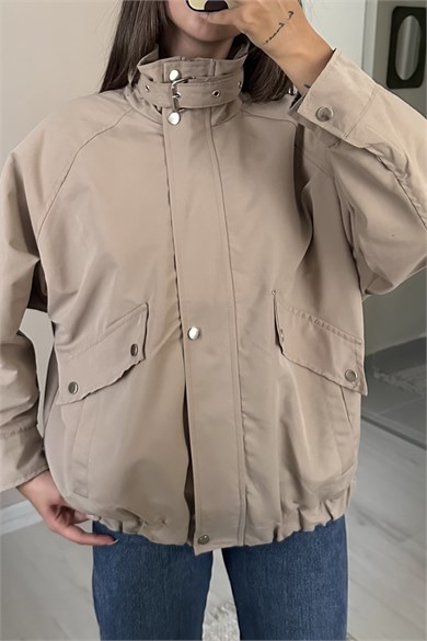 Kadın Ekose Detaylı Tokalı Dik Yaka Fermuarlı Oversize Parka Ceket - Bej