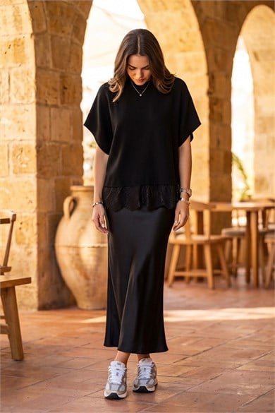 Kadın Dantel Detaylı Kısa Kollu Triko Bluz – Oversize Siyah
