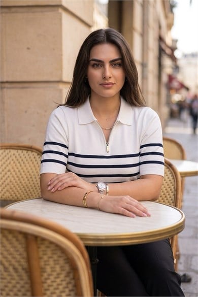 Fermuar Detaylı Polo Yaka Çizgili Triko – Kısa Kollu Esnek Örme Kadın Bluz - Beyaz