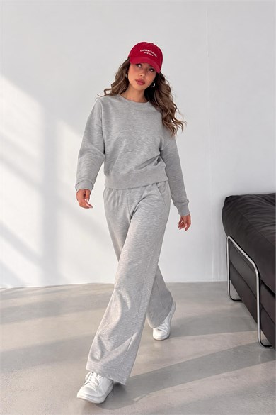 Kadın Bisiklet Yaka Sweatshirt ve Bol Paça Cepli Pantolon Üç İplik Şardonlu Eşofman Takımı - Gri