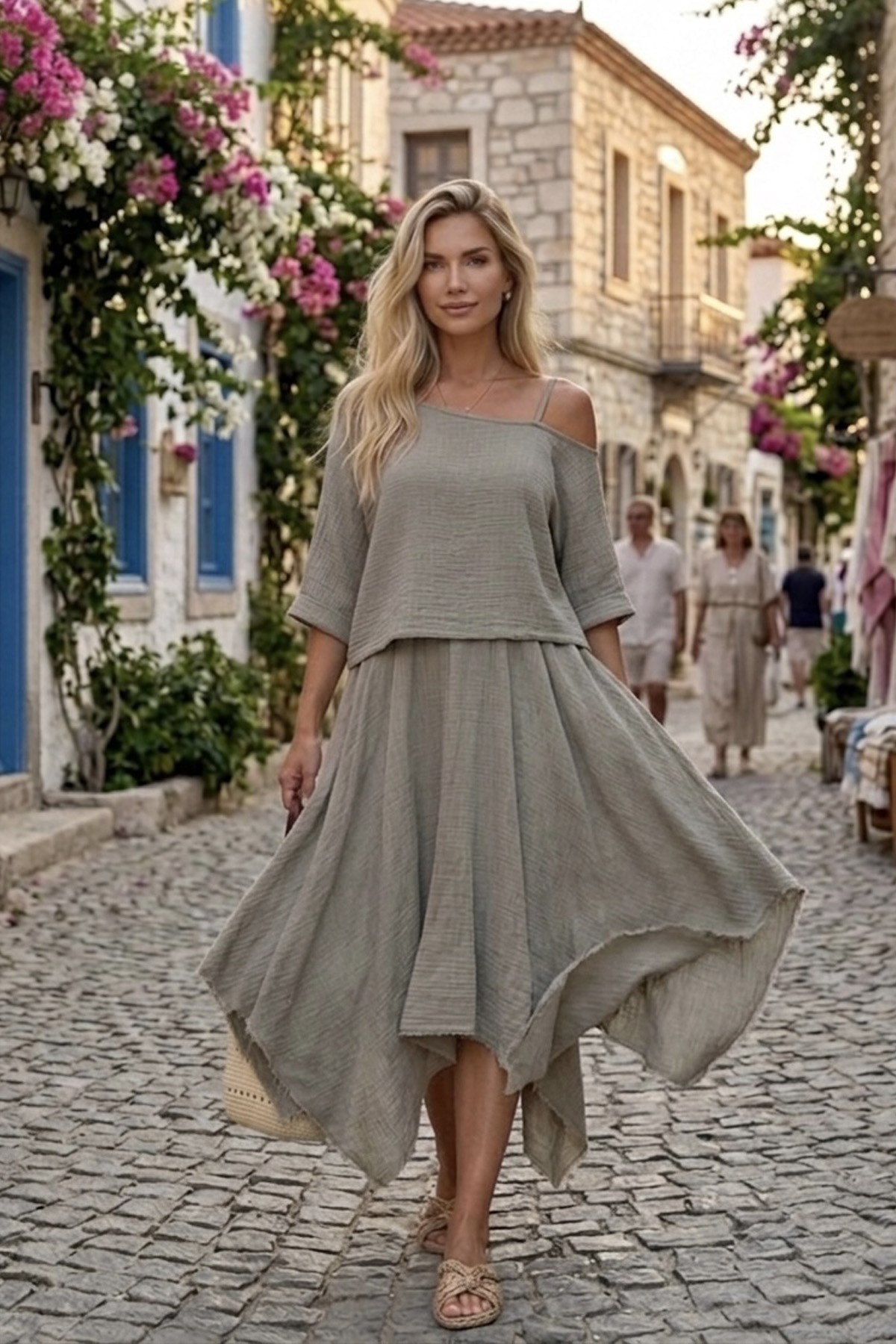 Bodrum Stil %100 Pamuk İtalyan Salaş Elbise – Oversize Katlı Rahat Yazlık Elbiseİç Göstermeyen Elbise Oversize Katlı Bodrum Stil Yazlık ElbiseELBİSEİSTANGÜL BUTİK