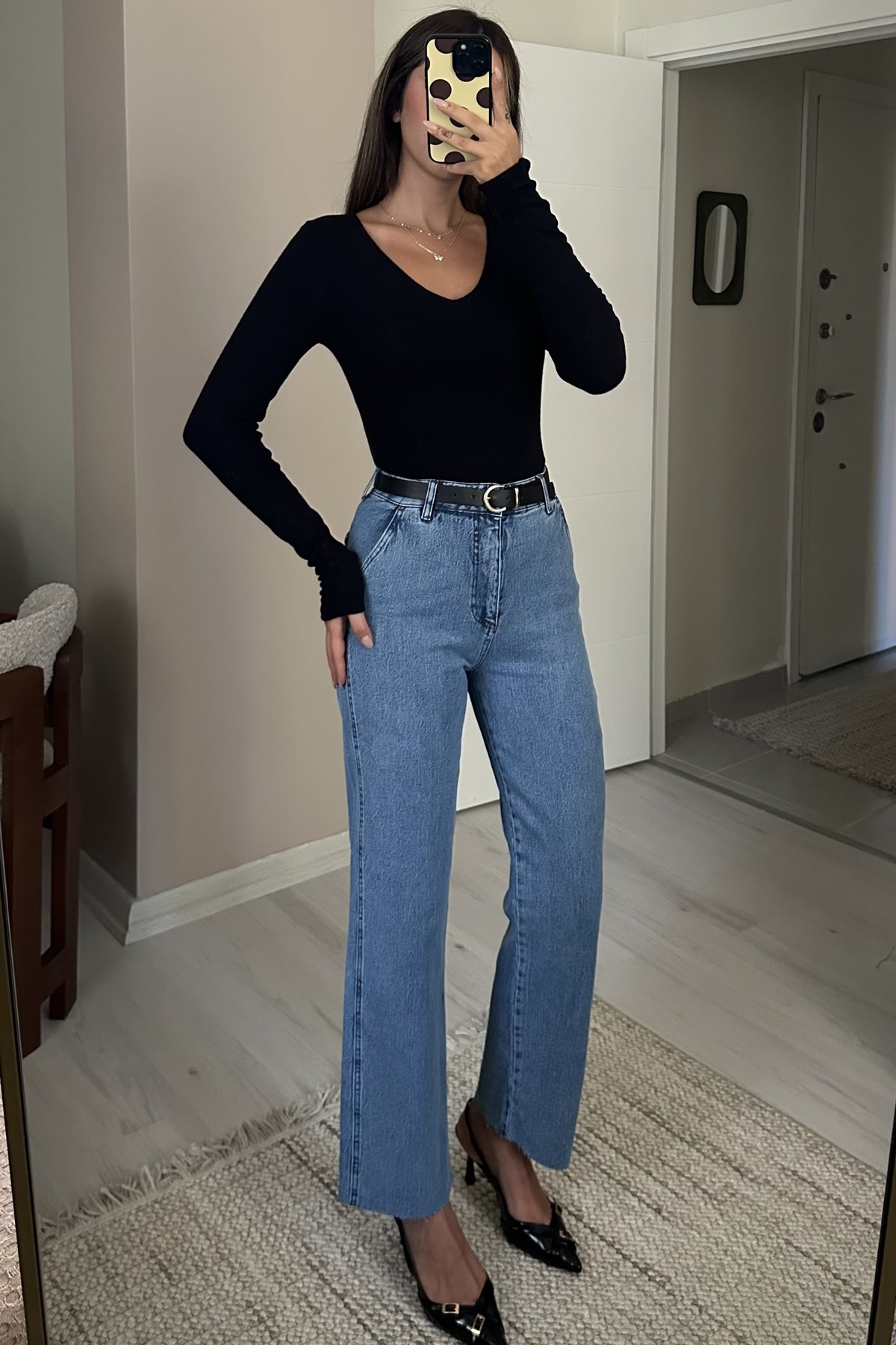 Kadın Kemer Dahil Yüksek Bel Straight Leg Jean Pantolon - Açık MaviKadın Kemer Dahil Yüksek Bel Straight Leg Jean PantolonJeanİSTANGÜL BUTİK