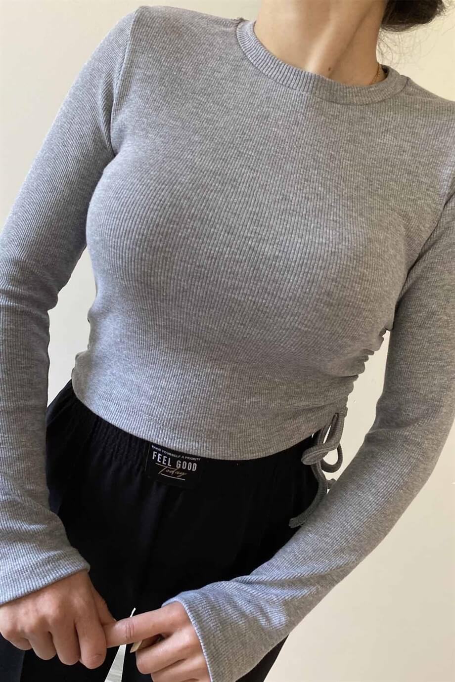 Yanı Büzgülü Bluz