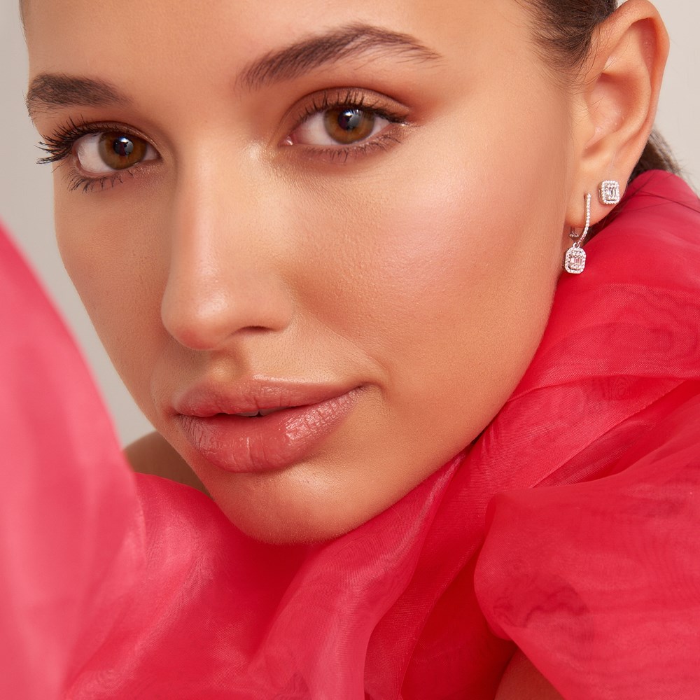 0.25 Ct Pırlanta Baget Küpe