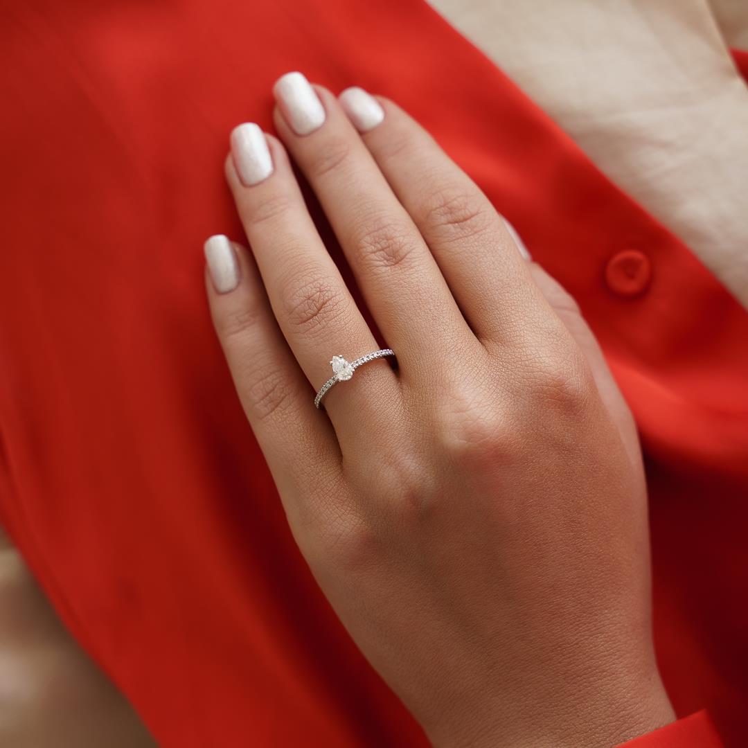 0.38 Ct Damla Taşlı Pırlanta Yüzük