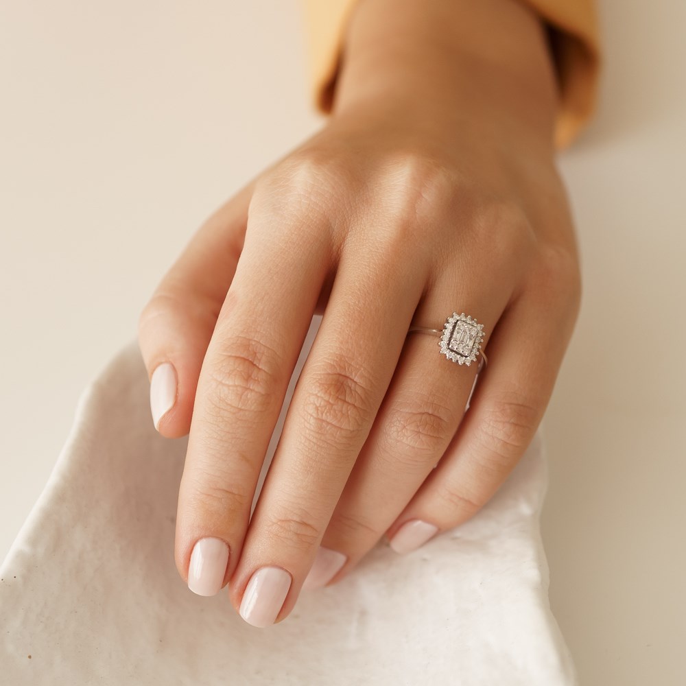 0.34 Ct Pırlanta Baget Yüzük