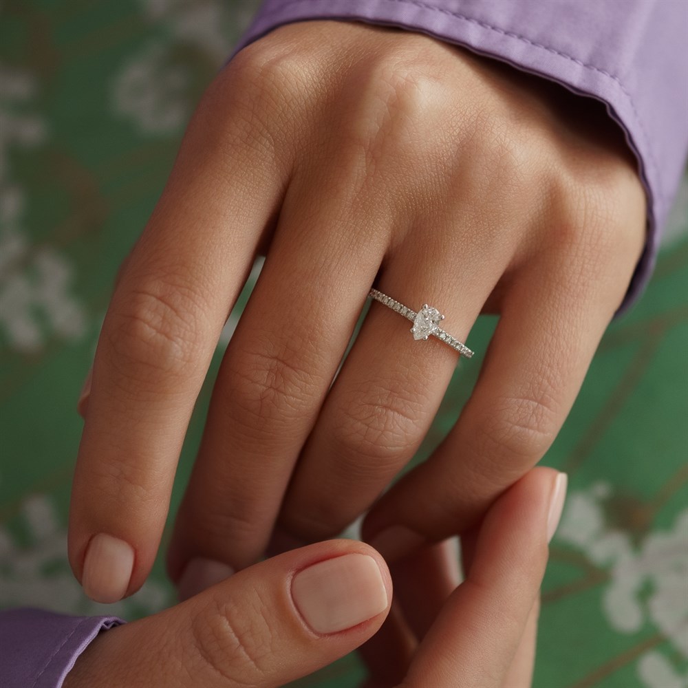 0.38 Ct Damla Taşlı Pırlanta Yüzük