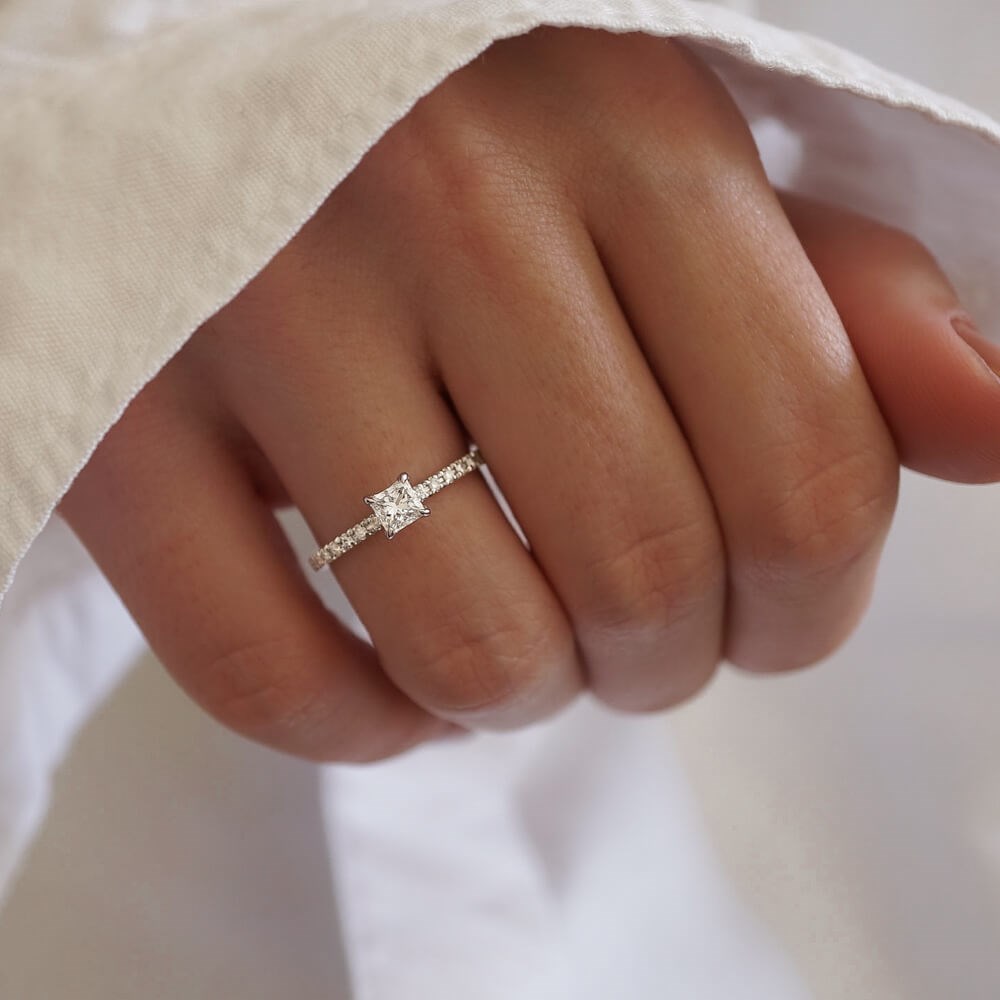 0.46 Ct Kare Kesim Pırlanta Yüzük