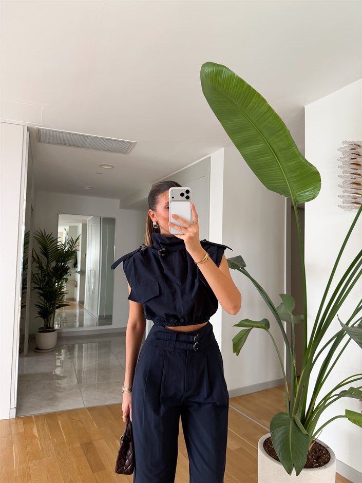  Kemer Detaylı Crop Bluz Pantolon Takım - Lacivert
