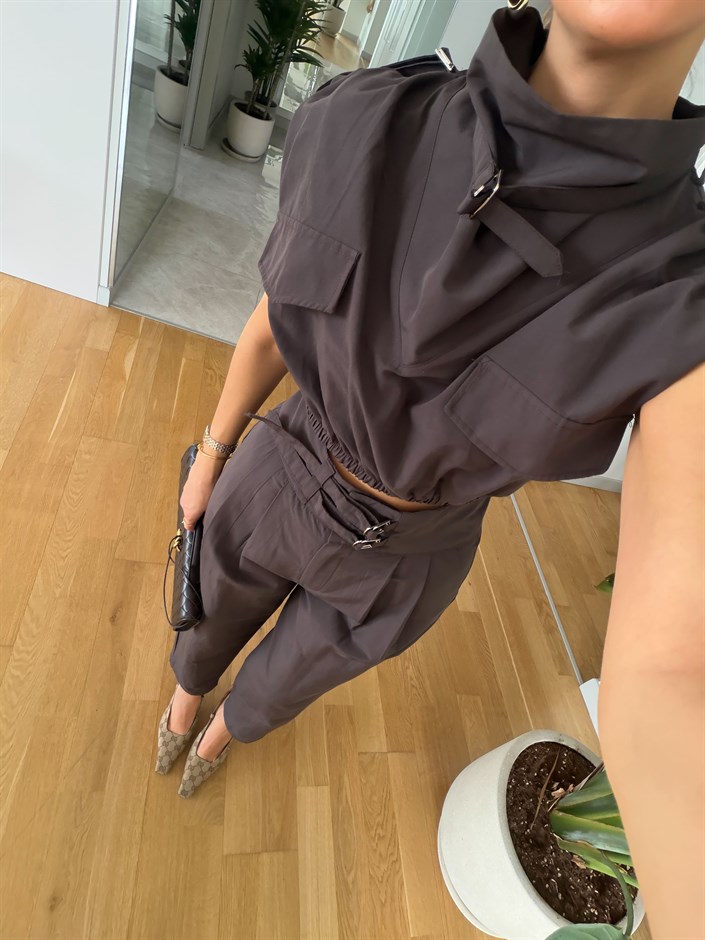  Kemer Detaylı Crop Bluz Pantolon Takım - Kahve