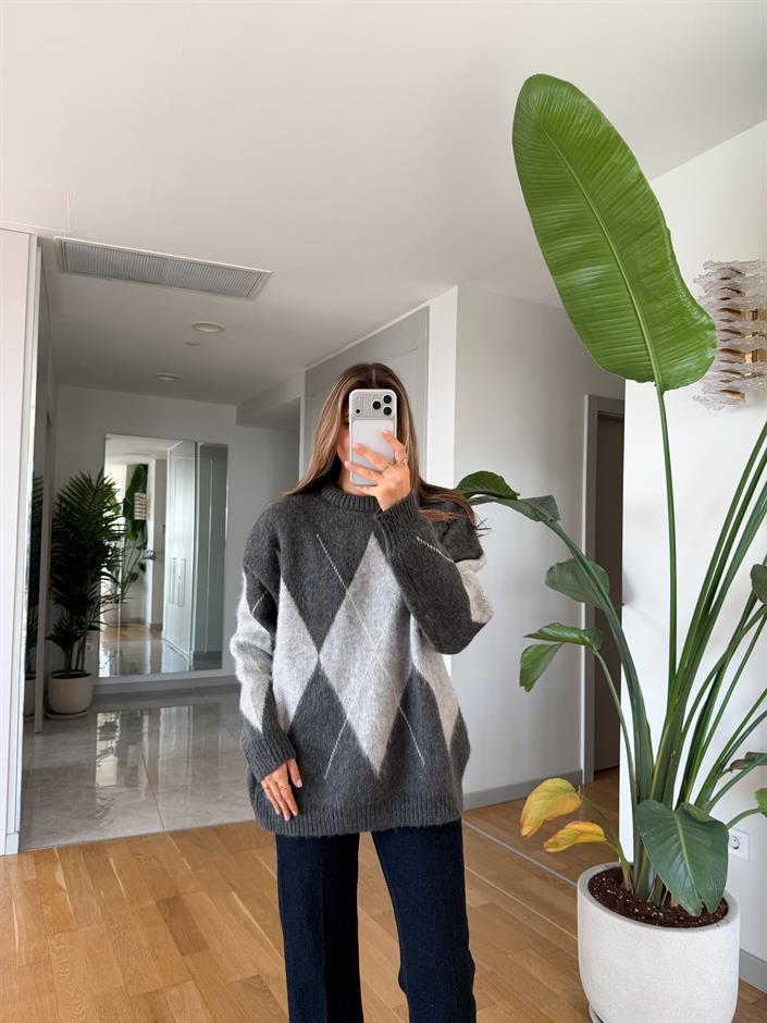 Alesta Antrasit Gri Baklava Desen Tüylü Kazak