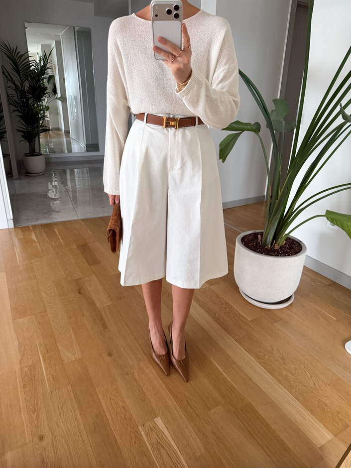 Allegra Pile Detaylı Bermuda Şort - Ekru