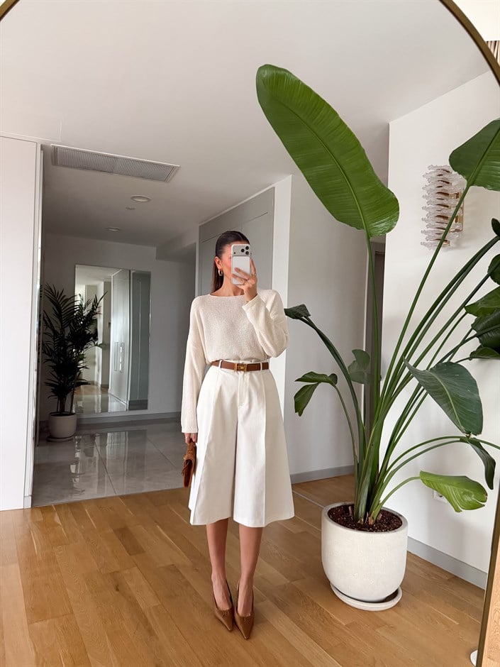 Allegra Pile Detaylı Bermuda Şort - Ekru