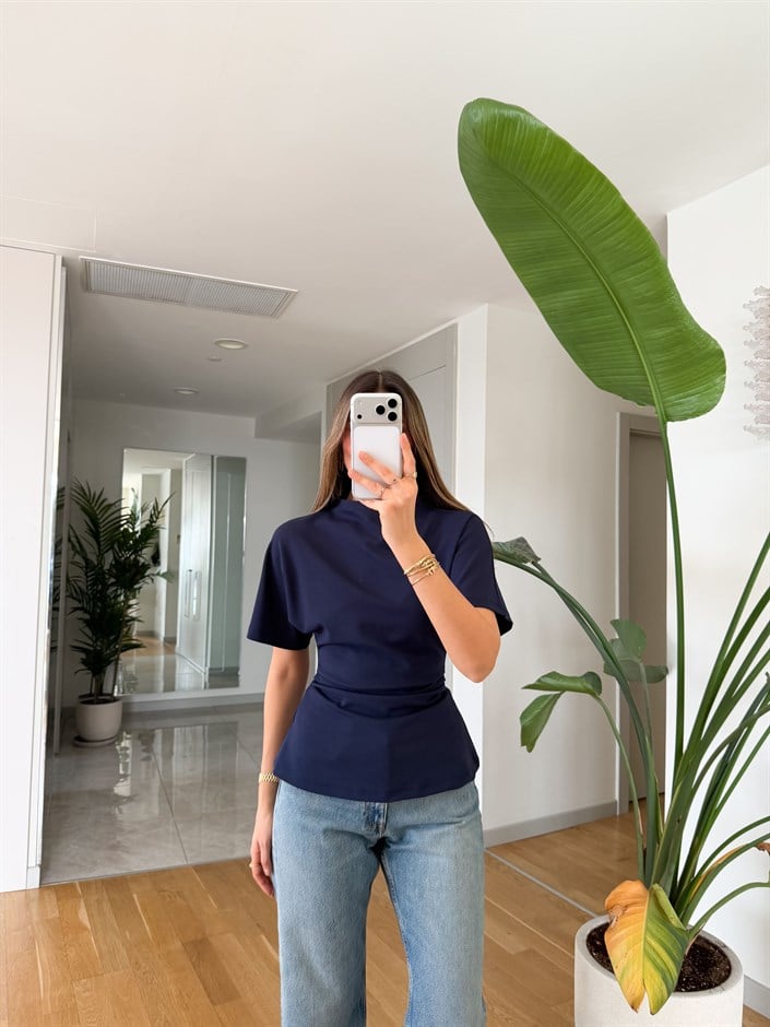 Amy Drape Detaylı Tişört - Lacivert