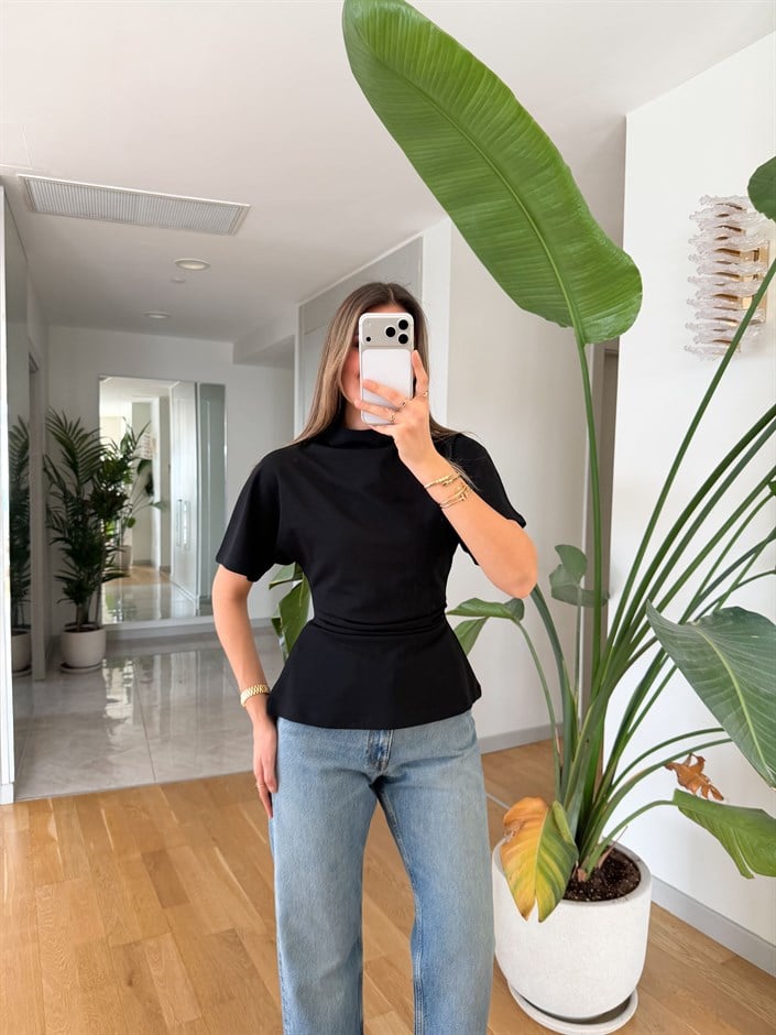 Amy Drape Detaylı Tişört - Siyah
