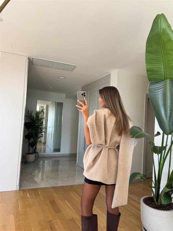 Apoletli Kemerli Kürk Panço - Bej