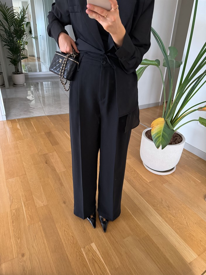 Arkası Ve Kolları Şifon Detaylı Bağlamalı Blazer takım 