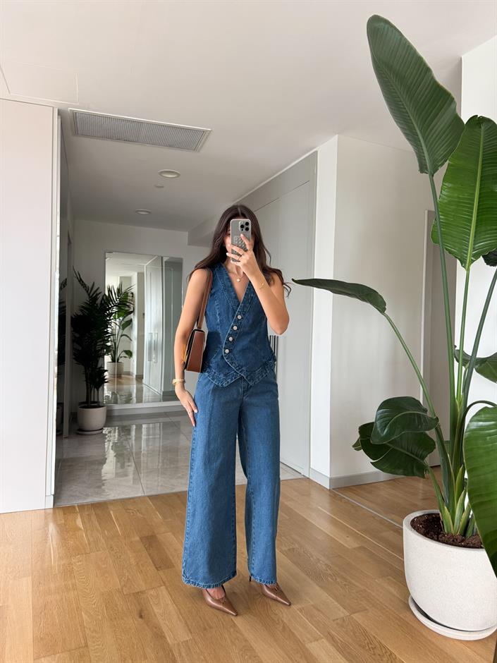 Asimetrik Düğme Yelekli Denim Takım
