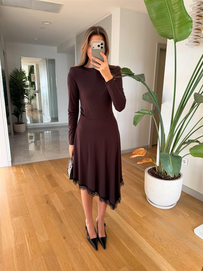 Asimetrik Kesim Dantelli Elbise - Kahve