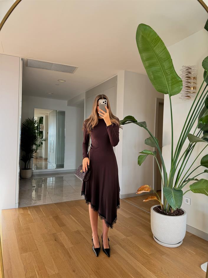 Asimetrik Kesim Dantelli Elbise - Kahve