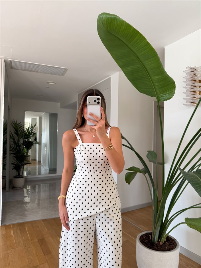 Asimetrik Puantiyeli Takım - Beyaz