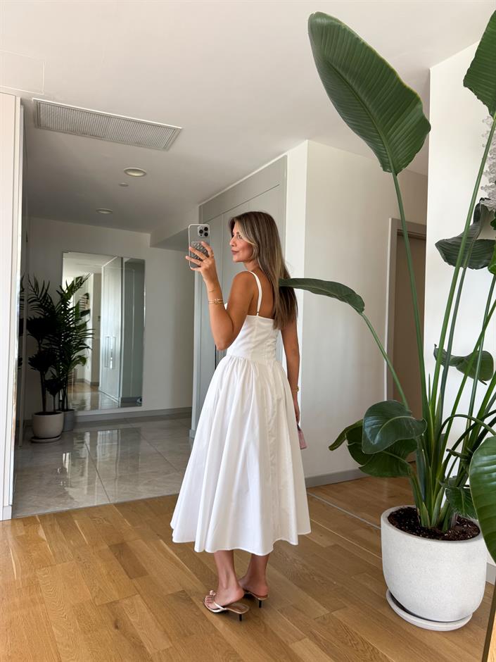 Askılı Göğüs Gloplu Maxi Elbise - Beyaz