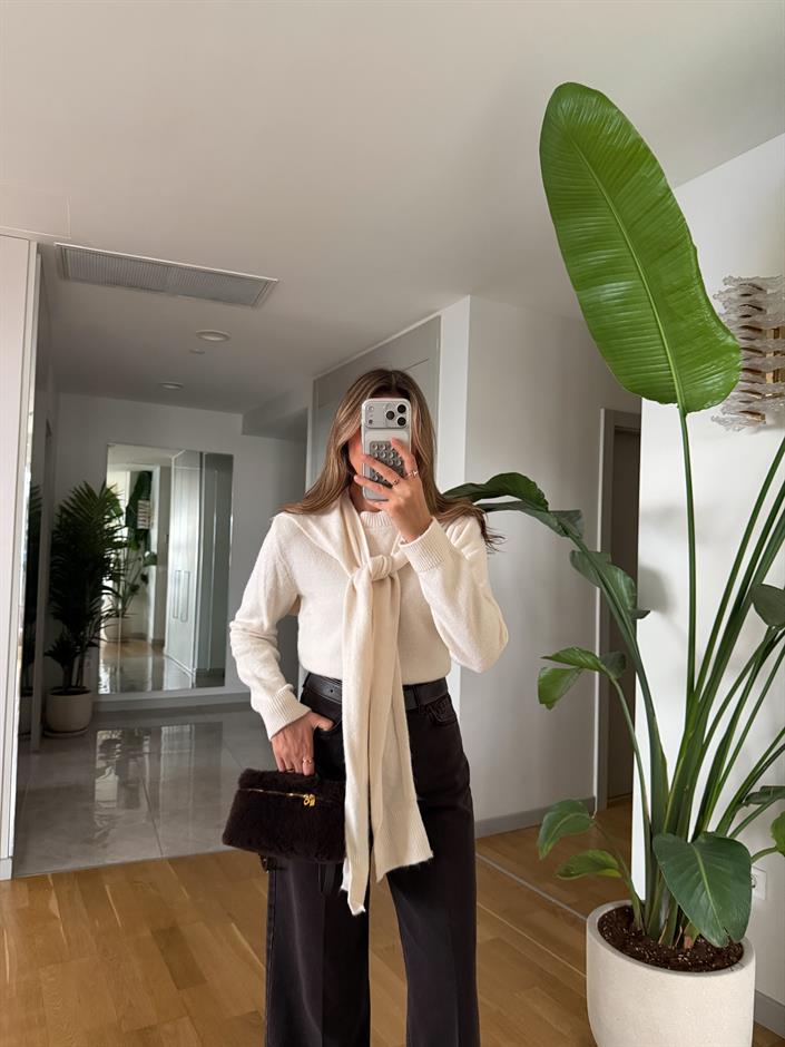 Bağlama Detaylı Triko Kazak - Ekru