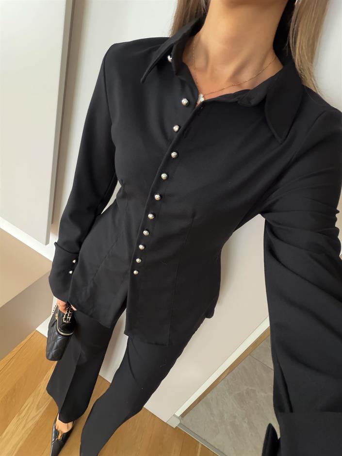 Belden Oturmalı Düğmeli Gömlek - Siyah