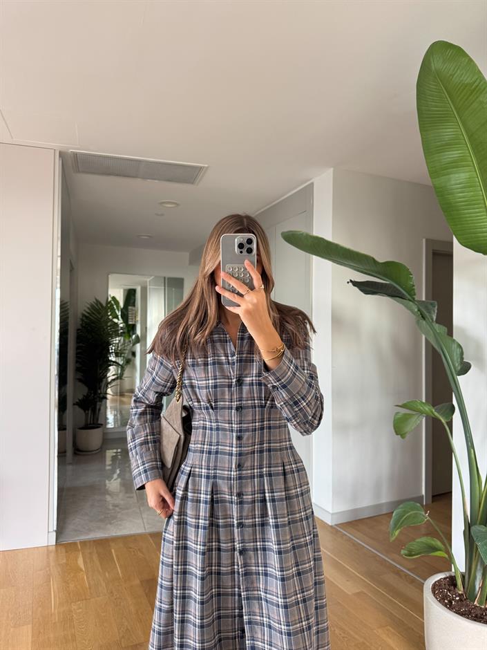 Belden Oturtmalı Ekoseli Elbise - Lacivert