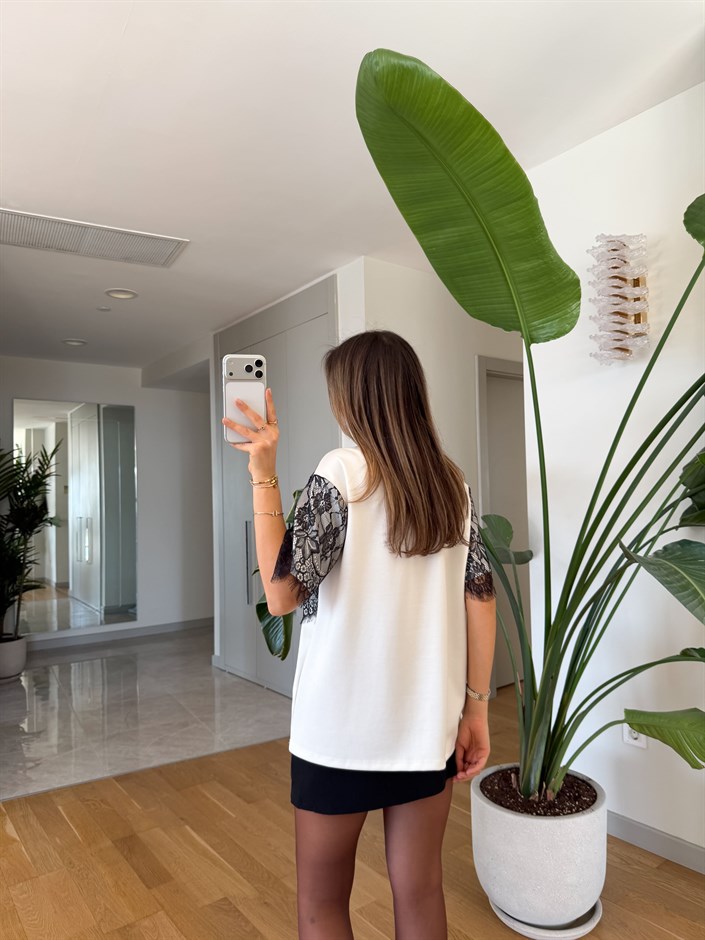 Bisiklet Yaka Siyah Dantelli T-shirt - Ekru