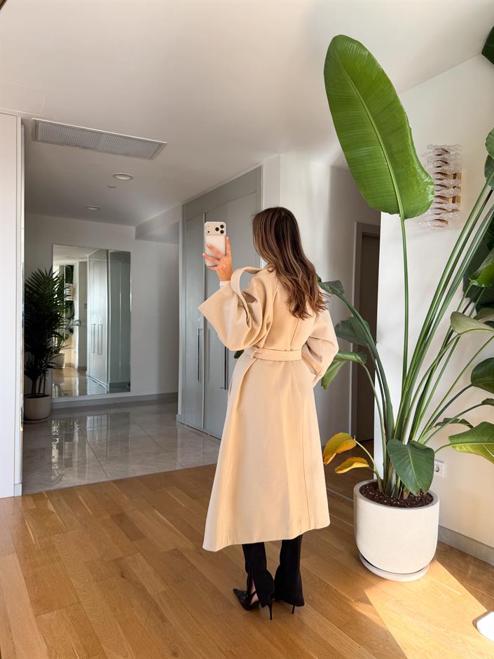 Bouchle Kuşaklı Kaşe Kaban - Ekru 