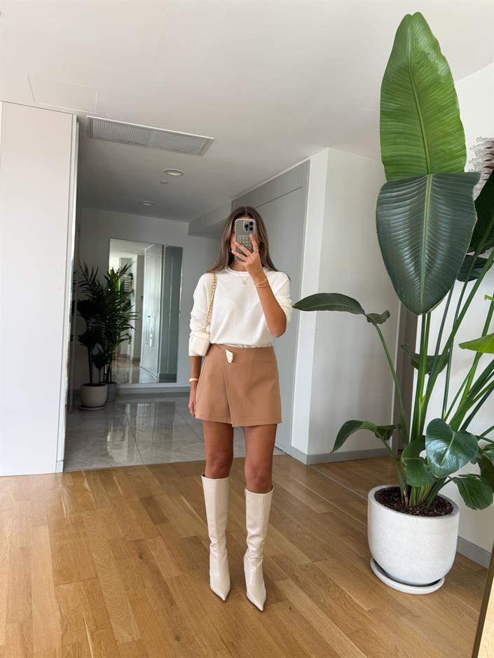 Broşlu Mini Şort Etek - Camel