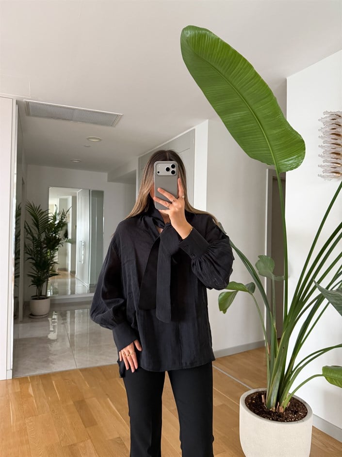 Carlo Fularlı Bluz - Siyah