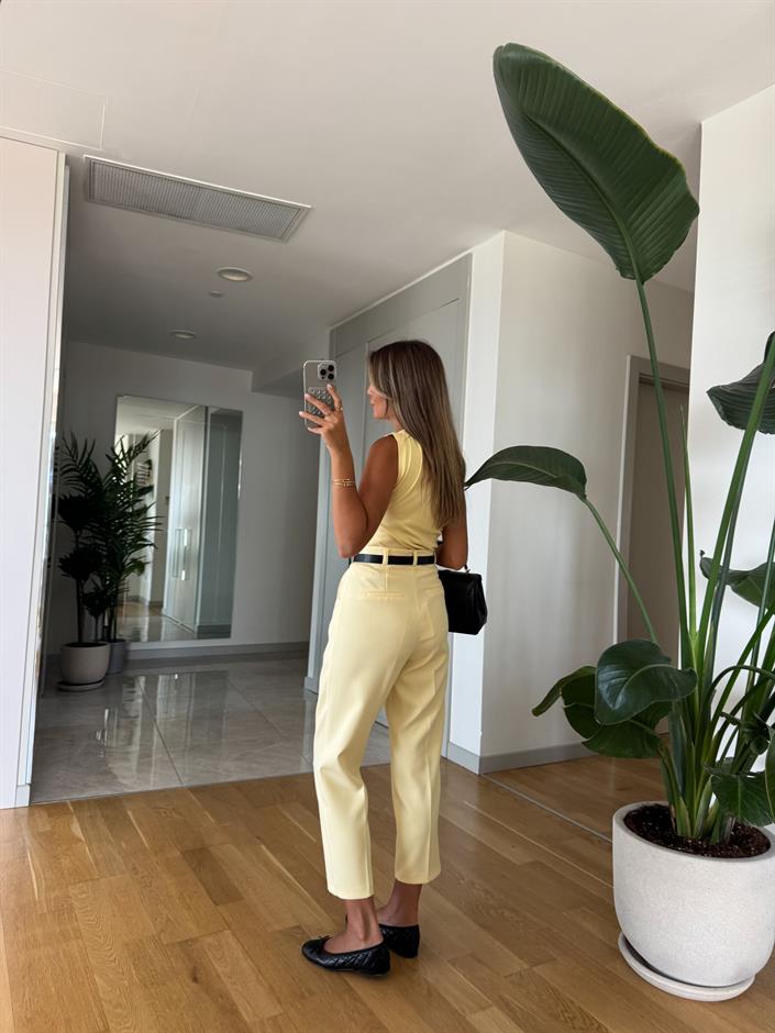Carol Kemerli Havuç Pantolon - Sarı