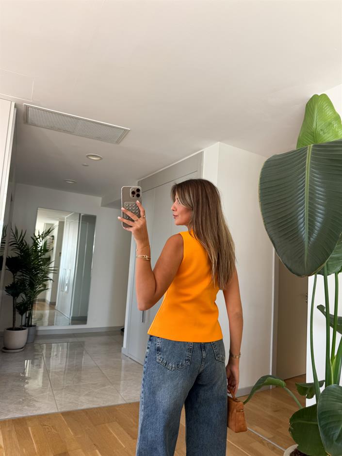 Çelik Örme Beş Düğmeli Yelek - Turuncu