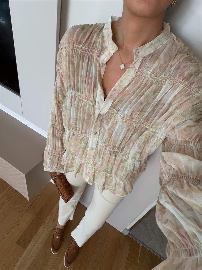 Çiçek Desenli Şifon Gömlek 