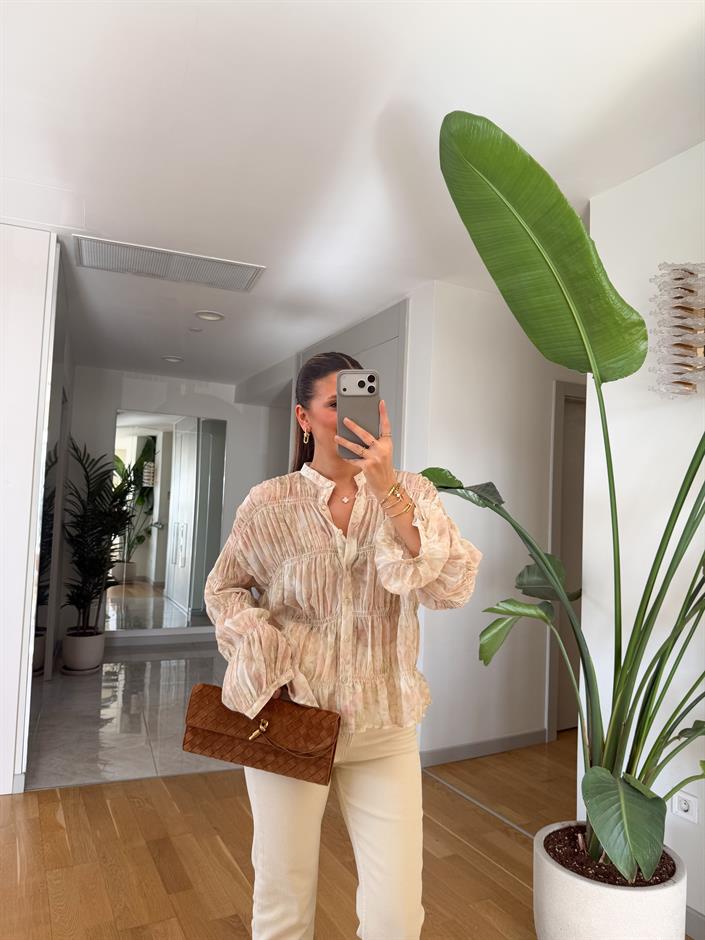 Çiçek Desenli Şifon Gömlek 