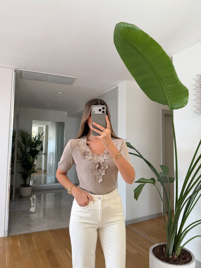 Çiçek Detaylı Merserize Triko - Taş 