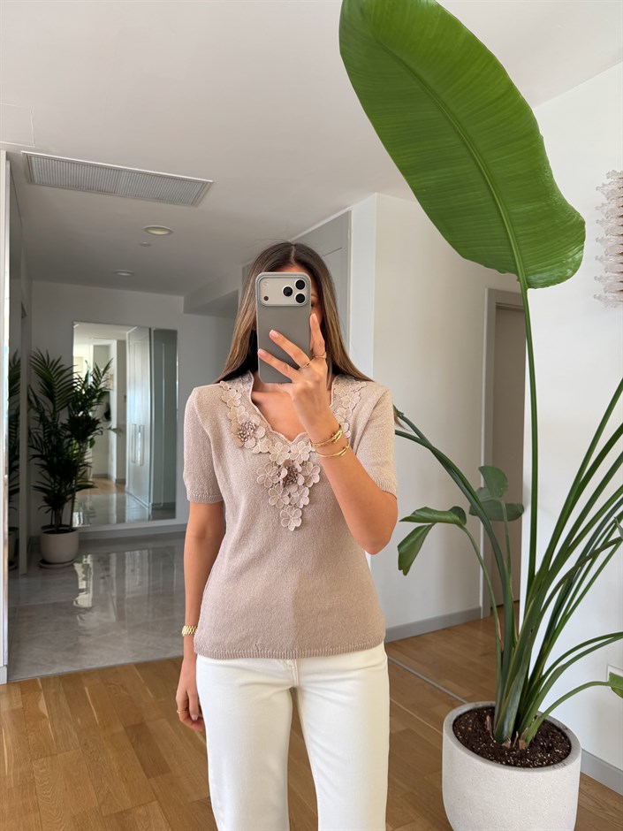 Çiçek Detaylı Merserize Triko - Taş 