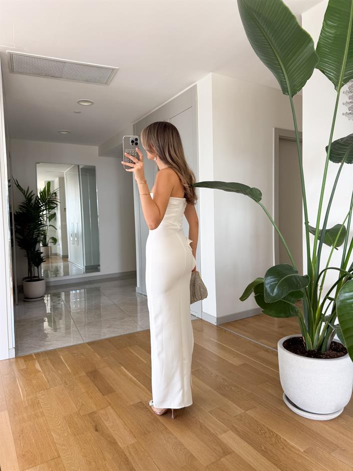 Çiçek Detaylı Straplez Yırtmaçlı Elbise - Ekru