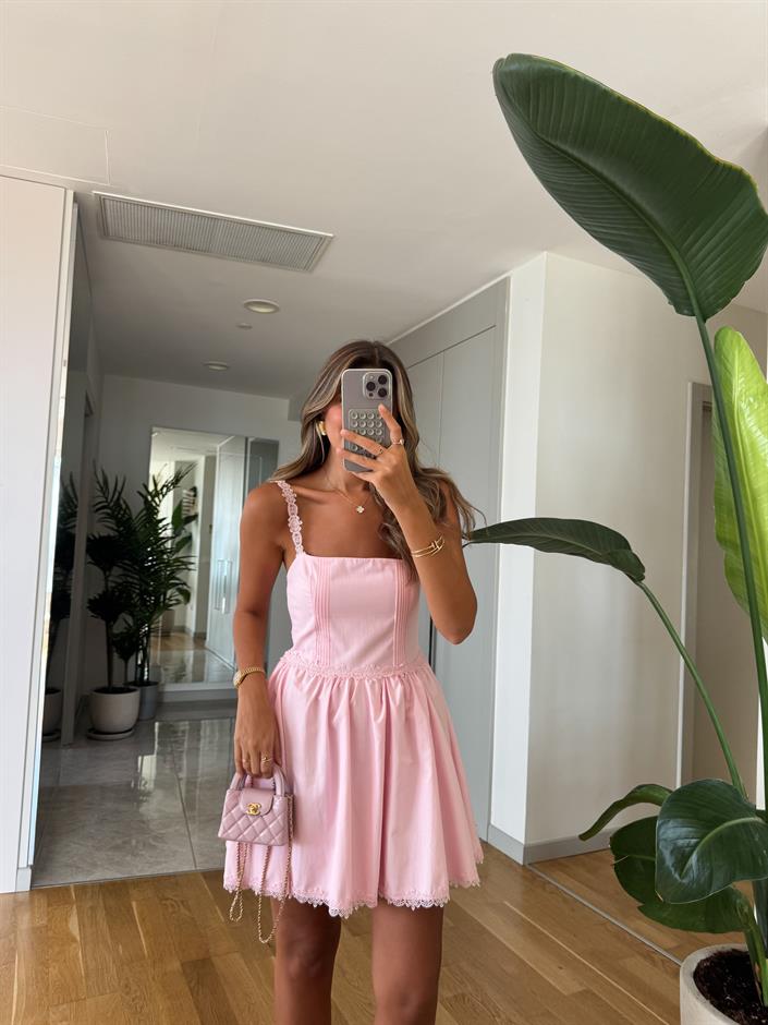 Dantel Askı Detaylı Kısa Elbise - Pembe