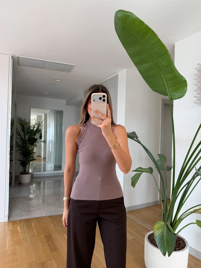 Dantel Detaylı Atlet - Bej