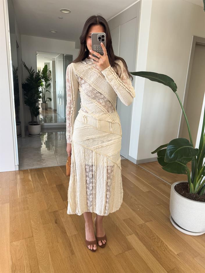 Dantel Detaylı Bluz Etek Takım