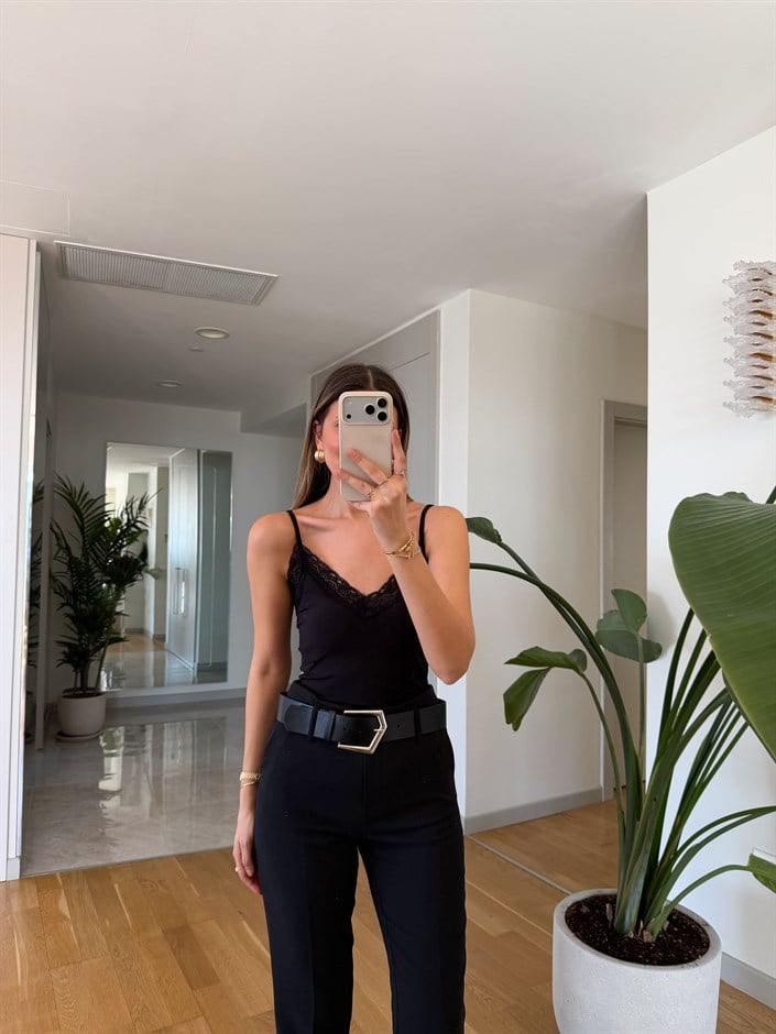 Dantel Detaylı Bodysuit - Siyah